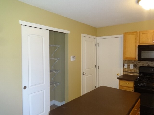 Building Photo - 8502 Flowering Cherry Dr