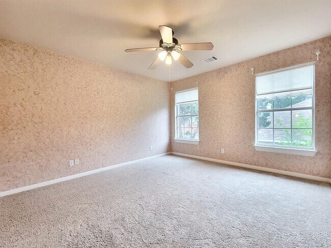 Building Photo - 10526 Grand Oak Cir
