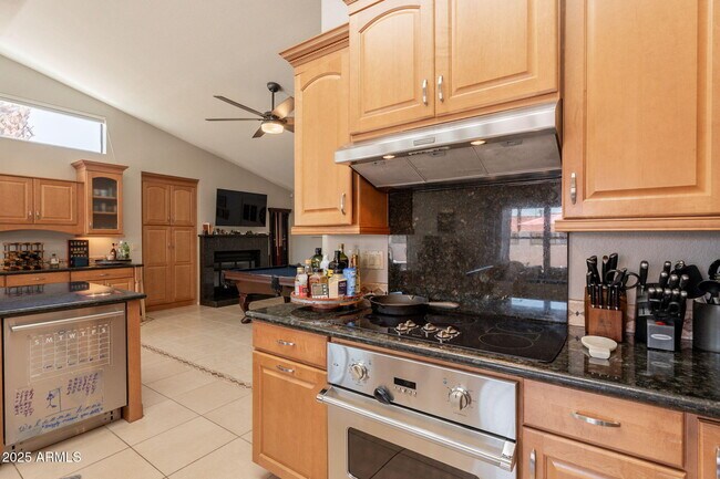 Building Photo - 3829 E Ahwatukee Dr