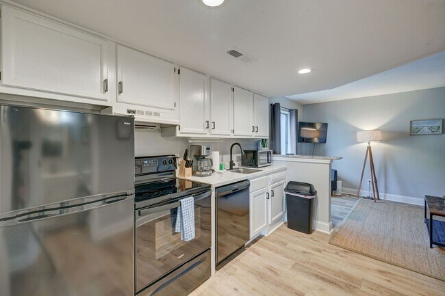 Building Photo - 4750 Seahawk Ct