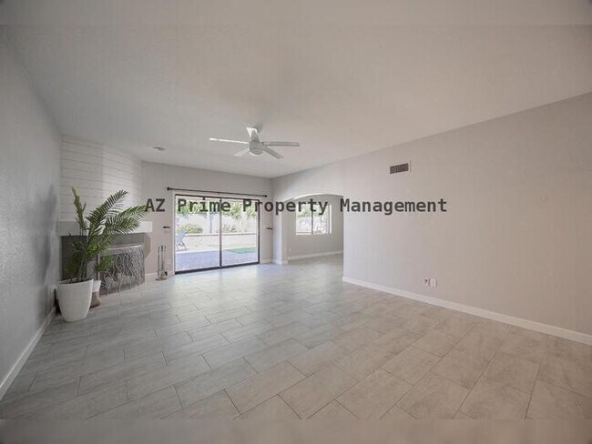 Building Photo - 16630 N 67th St