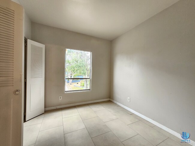 Building Photo - 7610 W Powhatan Ave