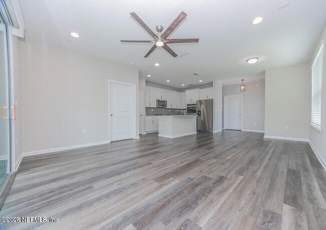 Building Photo - 432 Pine Bluff Dr