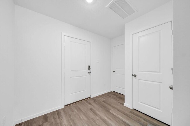 Building Photo - Welcome to the beautiful community of Mill Creek in Magnolia- a vibrant, family-friendly neighbor...