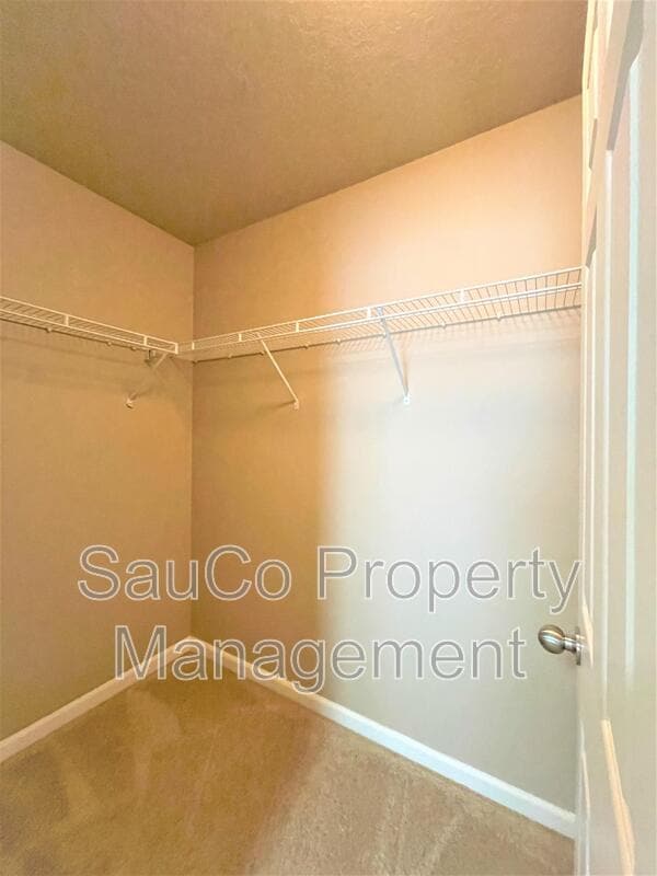 Building Photo - 3762 SE Oakleaf St