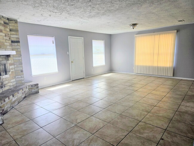 Building Photo - 6515 Bazel Brook Dr