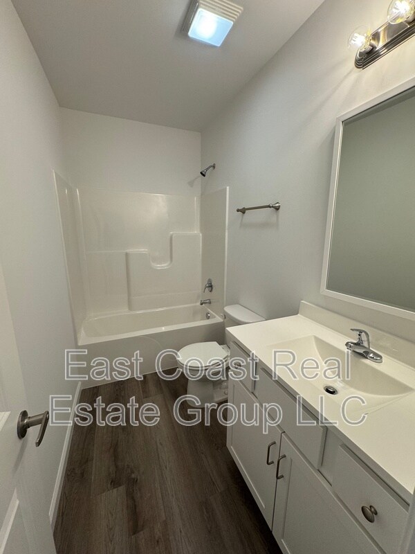 Building Photo - 52 Snowdrop Ct