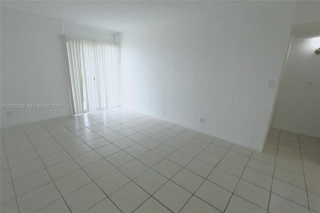 Building Photo - 801 NW 47th Ave
