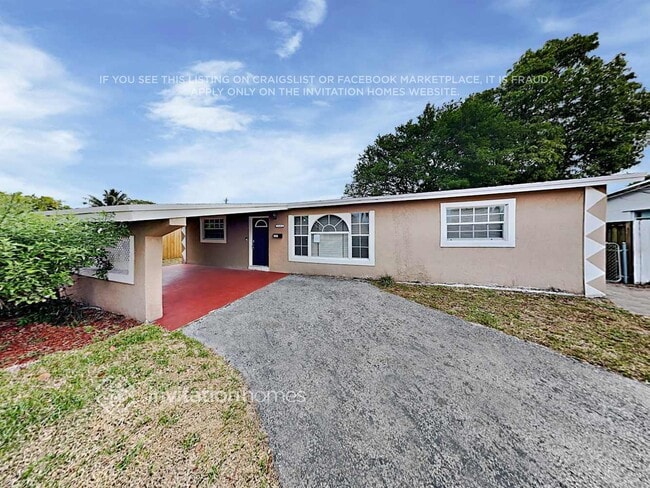 Building Photo - 2401 Jamaica Dr