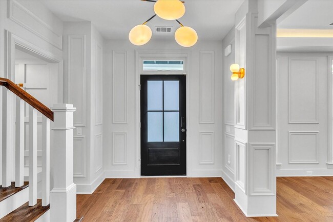 Building Photo - Charming Single Family Home in the Picturesque Bona Bella Subdivision