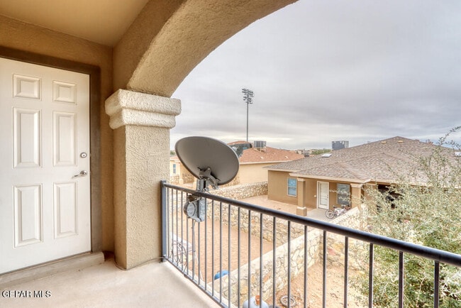 Building Photo - 14310 Gil Reyes Dr