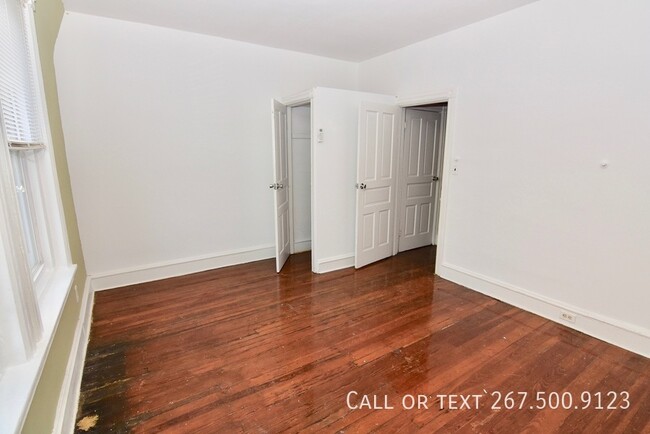 Building Photo - Lovely Junior 1BR / 1BA Apartment Availabl...