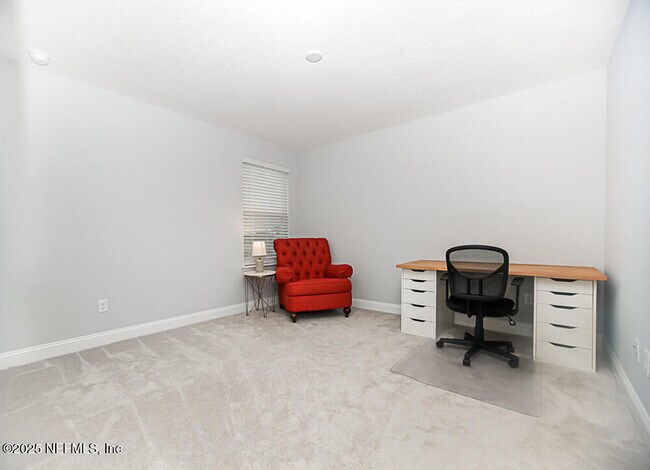 Building Photo - 196 Killarney Ave