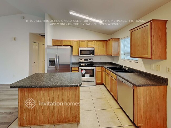 Building Photo - 28531 N Dolomite Ln