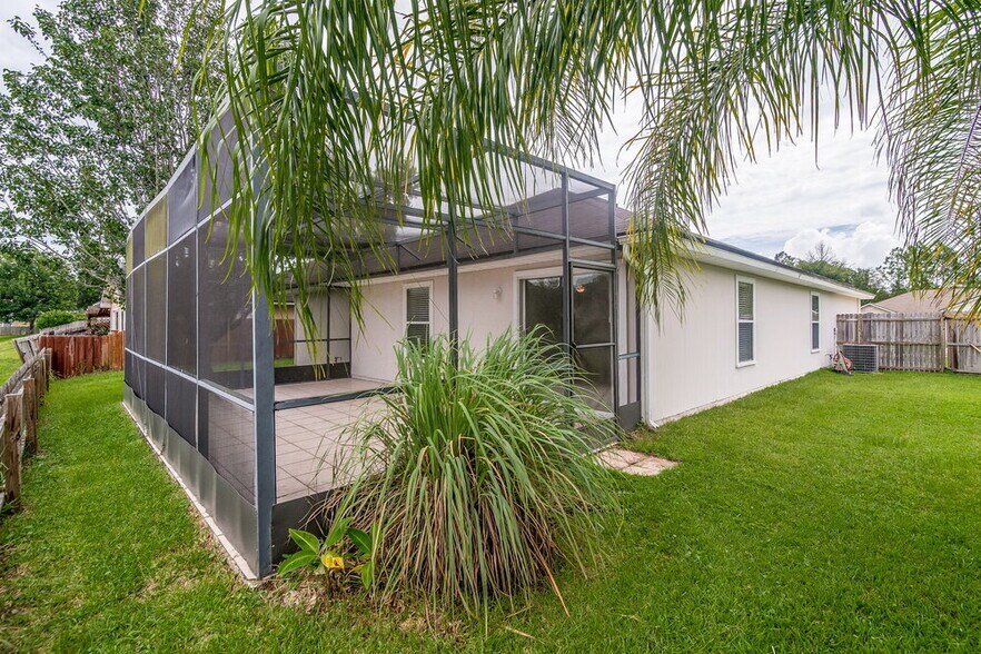 Building Photo - 1691 Northglen Cir