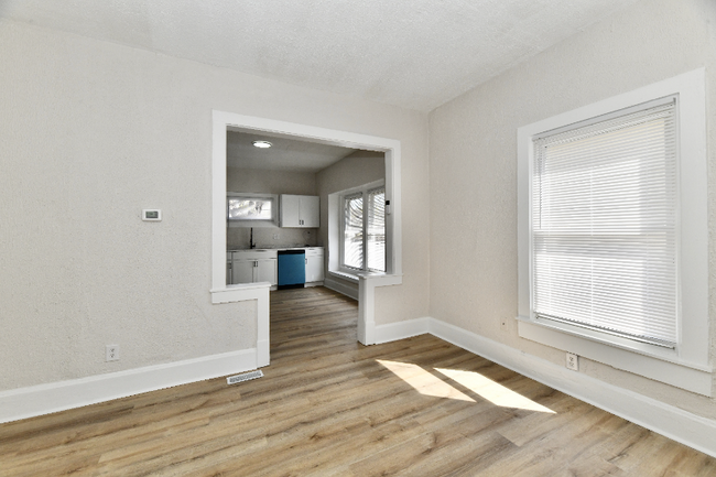Building Photo - 1145 N Belleview Pl