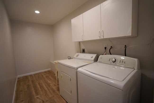Building Photo - Beautiful Updated San Jose Home!