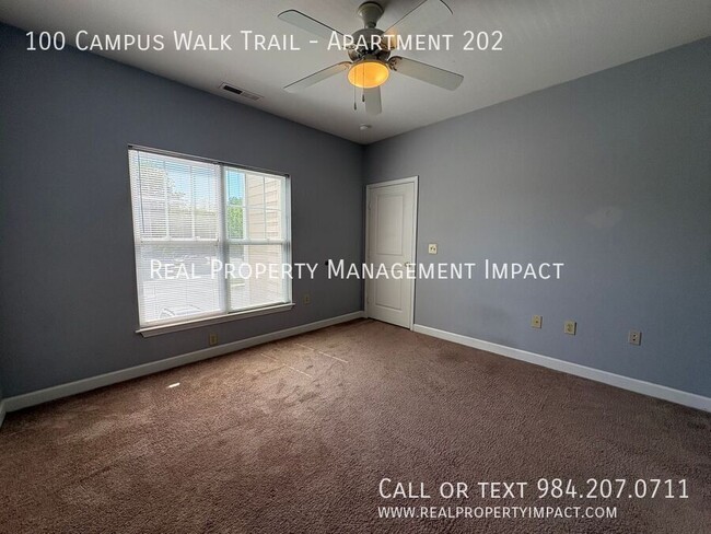 Building Photo - 100 Campus Walk Trl