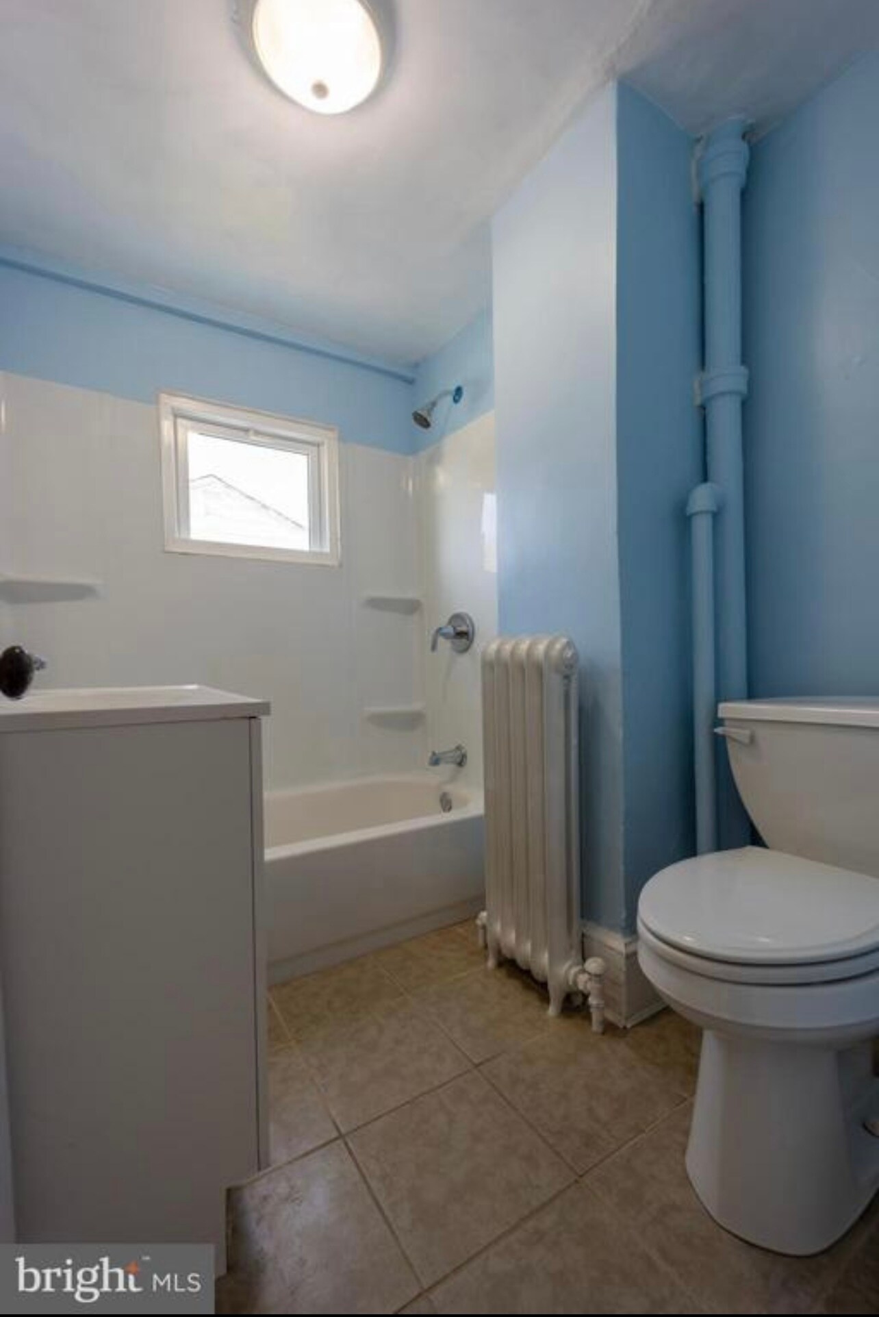 Building Photo - 328 Ridley Ave