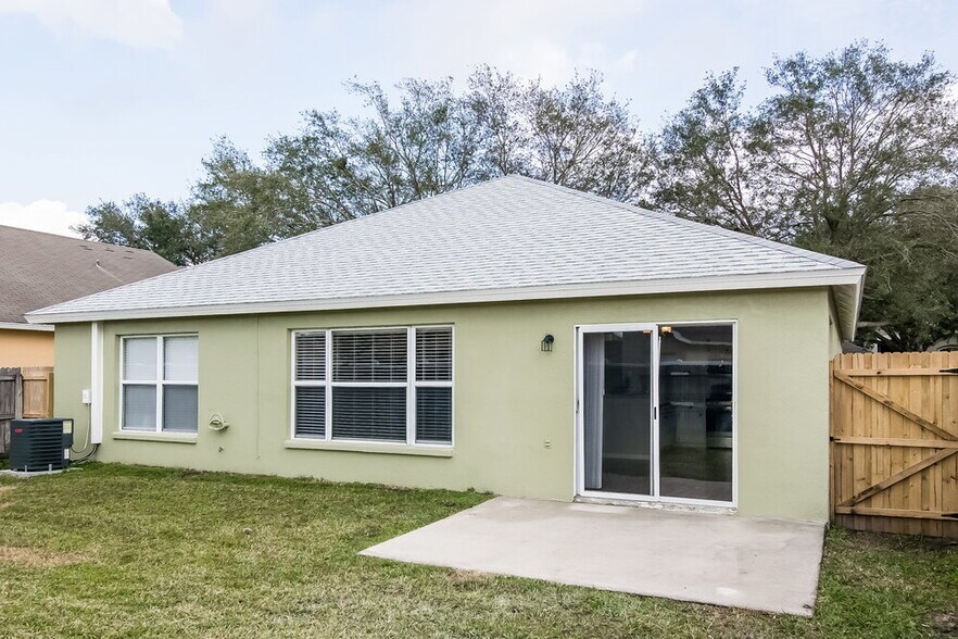 Building Photo - 1748 Kirtley Dr