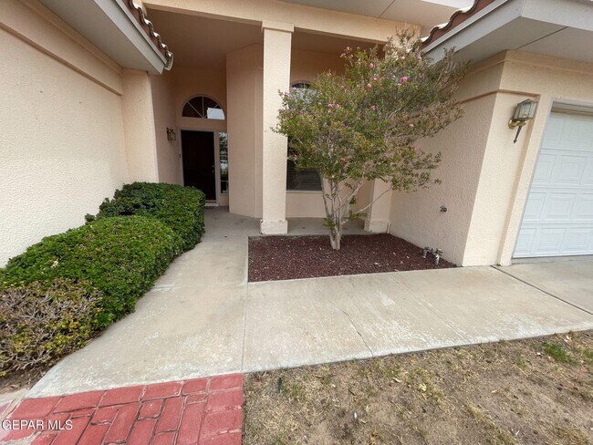 Building Photo - 6851 Rock Canyon Dr