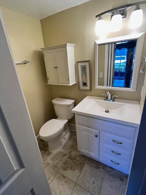 Building Photo - 340 Horizon W