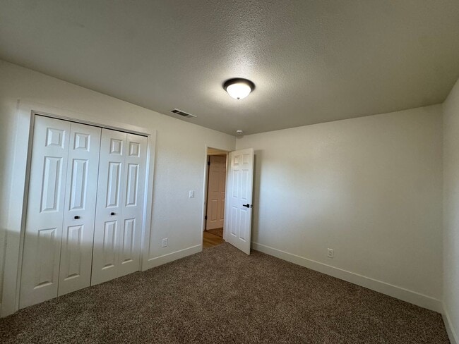 Building Photo - 5965 E Shields Ave