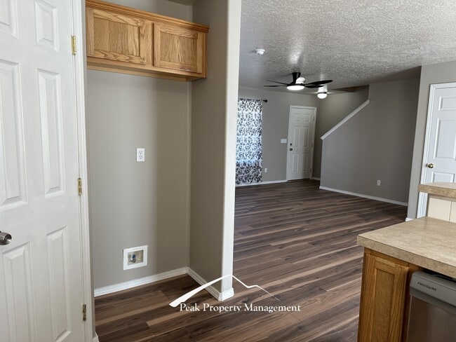 Building Photo - 2524 Colfax Dr