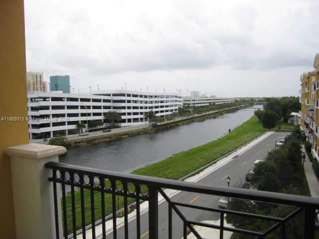 Building Photo - 8390 SW 72nd Ave