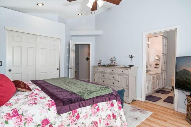 Building Photo - BEAUTIFUL HOME IN SACRAMENTO!!