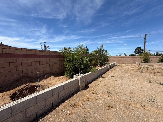Building Photo - 1317 Alpine Ave
