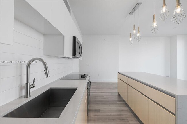 Building Photo - 101 Diplomat Pkwy