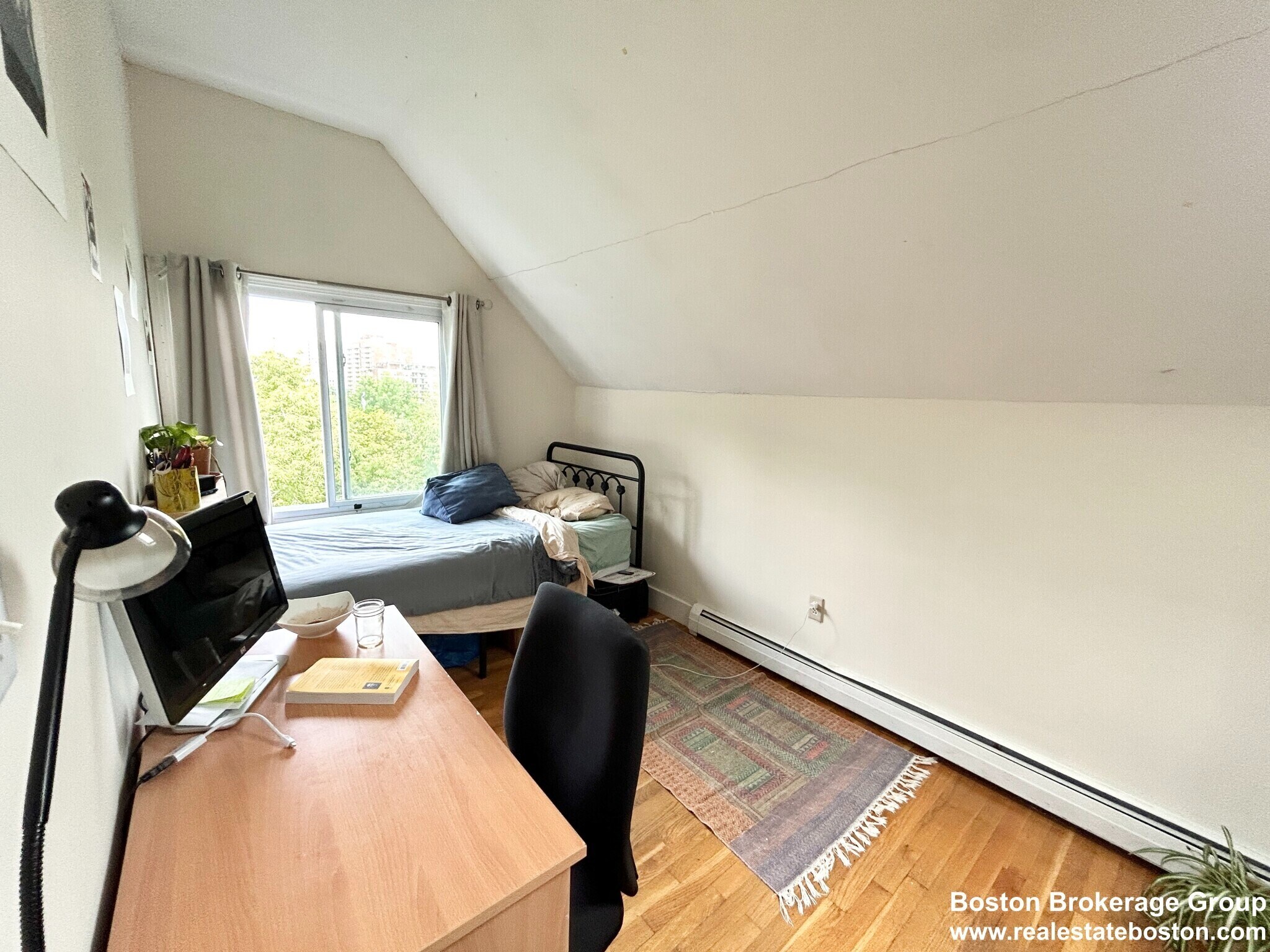 Building Photo - 72 Calumet St