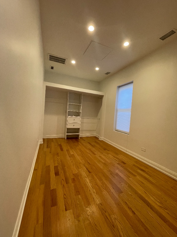 Building Photo - 2148 N Kedzie Blvd