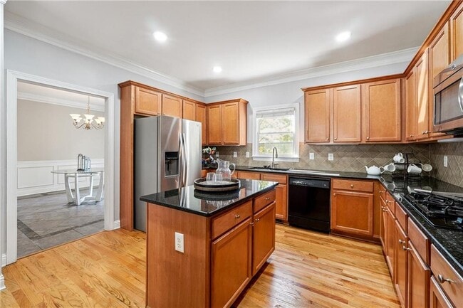 Building Photo - 10090 Jones Bridge Rd