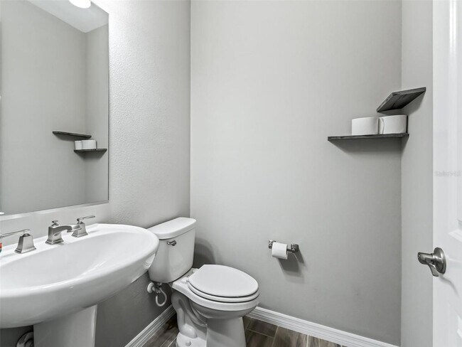 Building Photo - 4319 NW 56th Ct