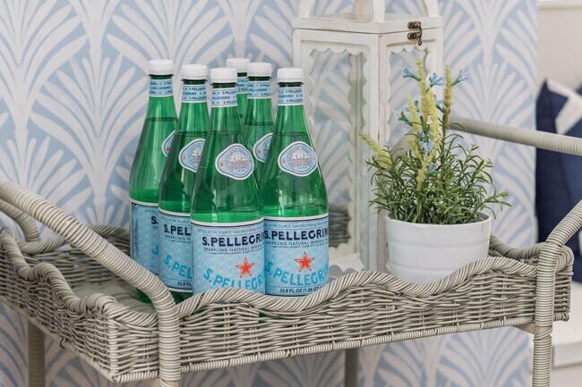 Building Photo - All Inclusive Seasonal Rental Available Oc...