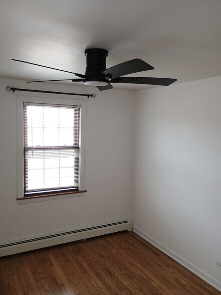 Building Photo - 2029 N 73rd Ct