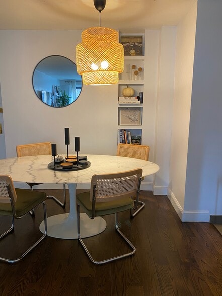 Building Photo - 77 E 12th St