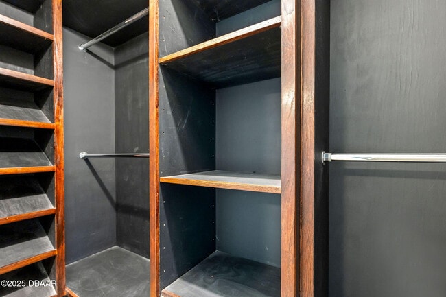 Building Photo - 16 Forest View Way