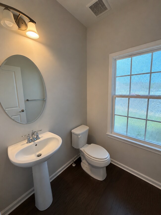 Building Photo - 9518 Royal Tern Dr