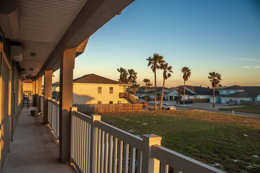 Building Photo - 13969 Ports O Call Dr