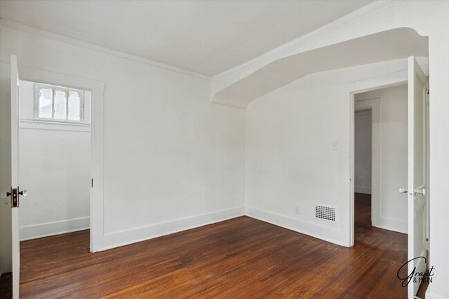 Building Photo - $1,350/month - 3 Bed 1 Bath