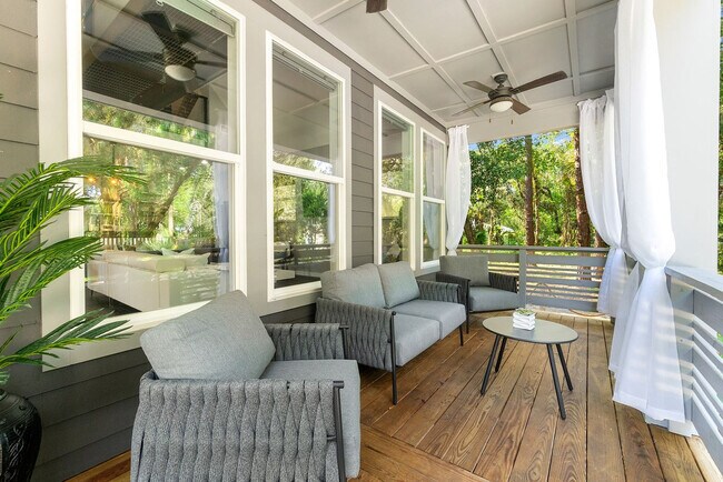 Building Photo - 52 Florida Ave