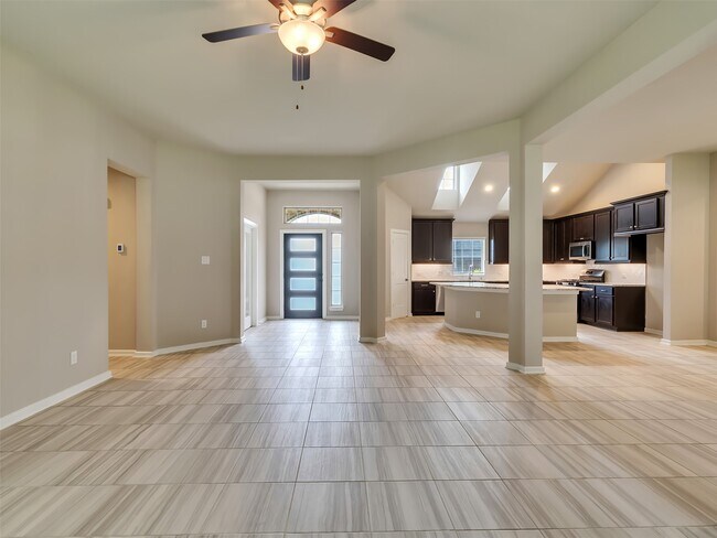 Building Photo - 8510 Amber Bend Dr