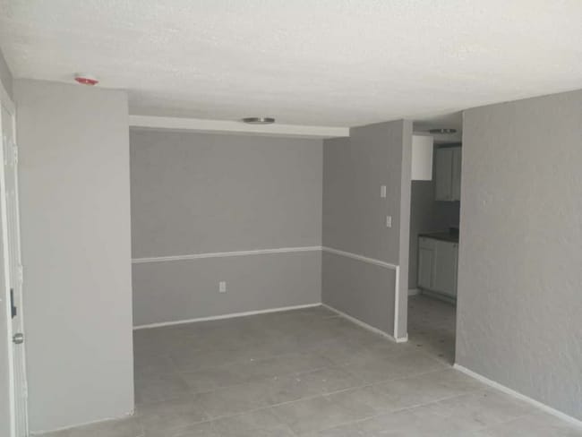 Building Photo - 13444 Euclid Ave