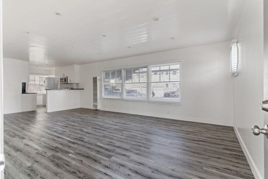 Building Photo - 241 Bonito Ave