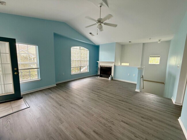 Building Photo - 925 Dorchester Pl