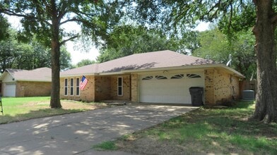 Building Photo - 4810 Reginald Dr