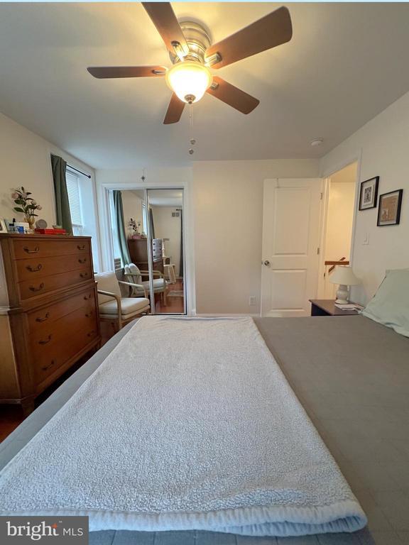 Building Photo - 1415 S 4th St